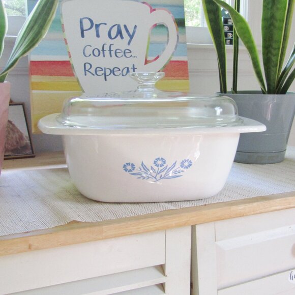 CorningWare Cornflower Blue Dutch Oven Roaster with Lid P-34-B, 4 Quart